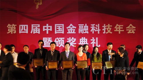 Ӣ��Ӎ�Ƽ��ڱ����C�����ϲ�@����(y��u)���Q����������