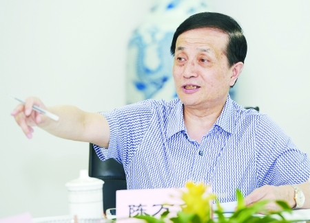 ȫ���˴�������������볣ί��ԭ�����f(xi��)����ϯ��f־